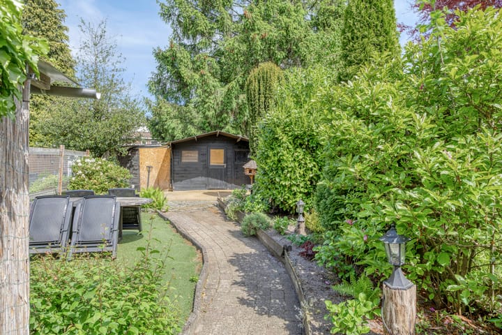 Foto 33 van Dr. Van Hoekstraat 88