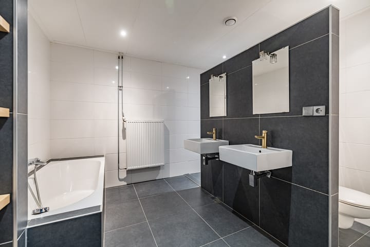 Foto 45 van Coevorderstraatweg 17-A