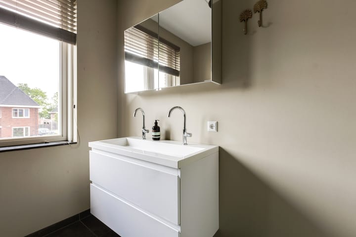 Foto 29 van Harry Banninklaan 88