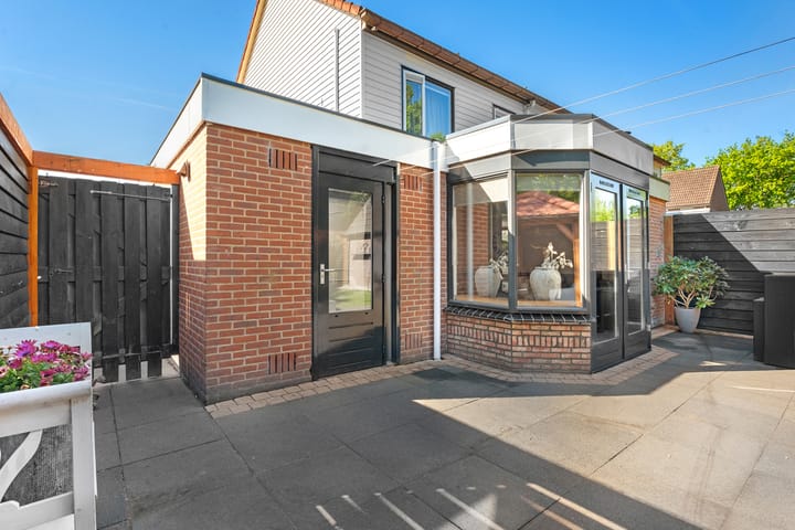 Foto 45 van Ribesstraat 26