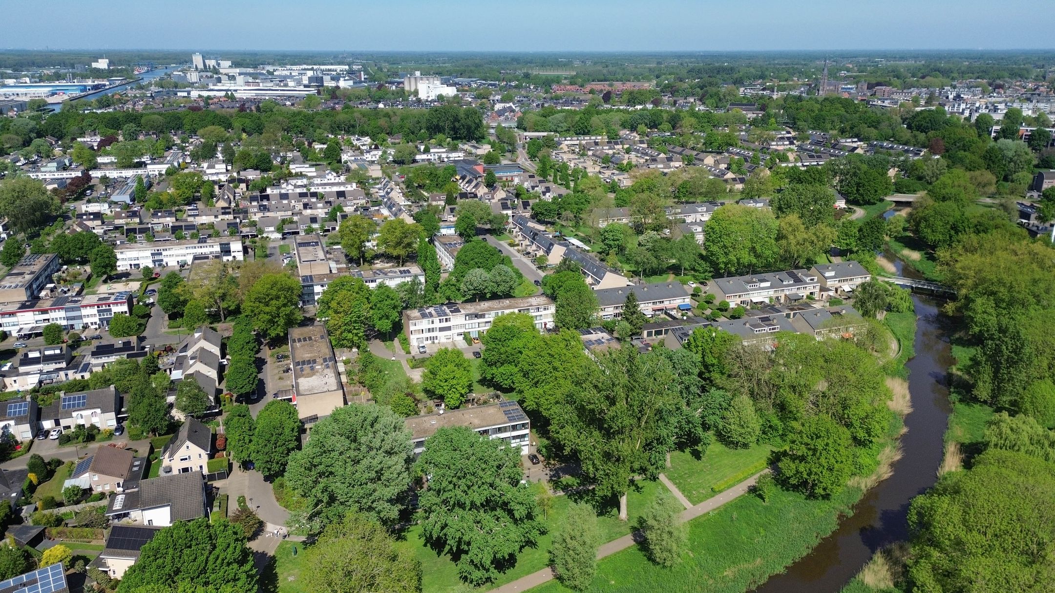 Photo 39 of Merwedelaan 25