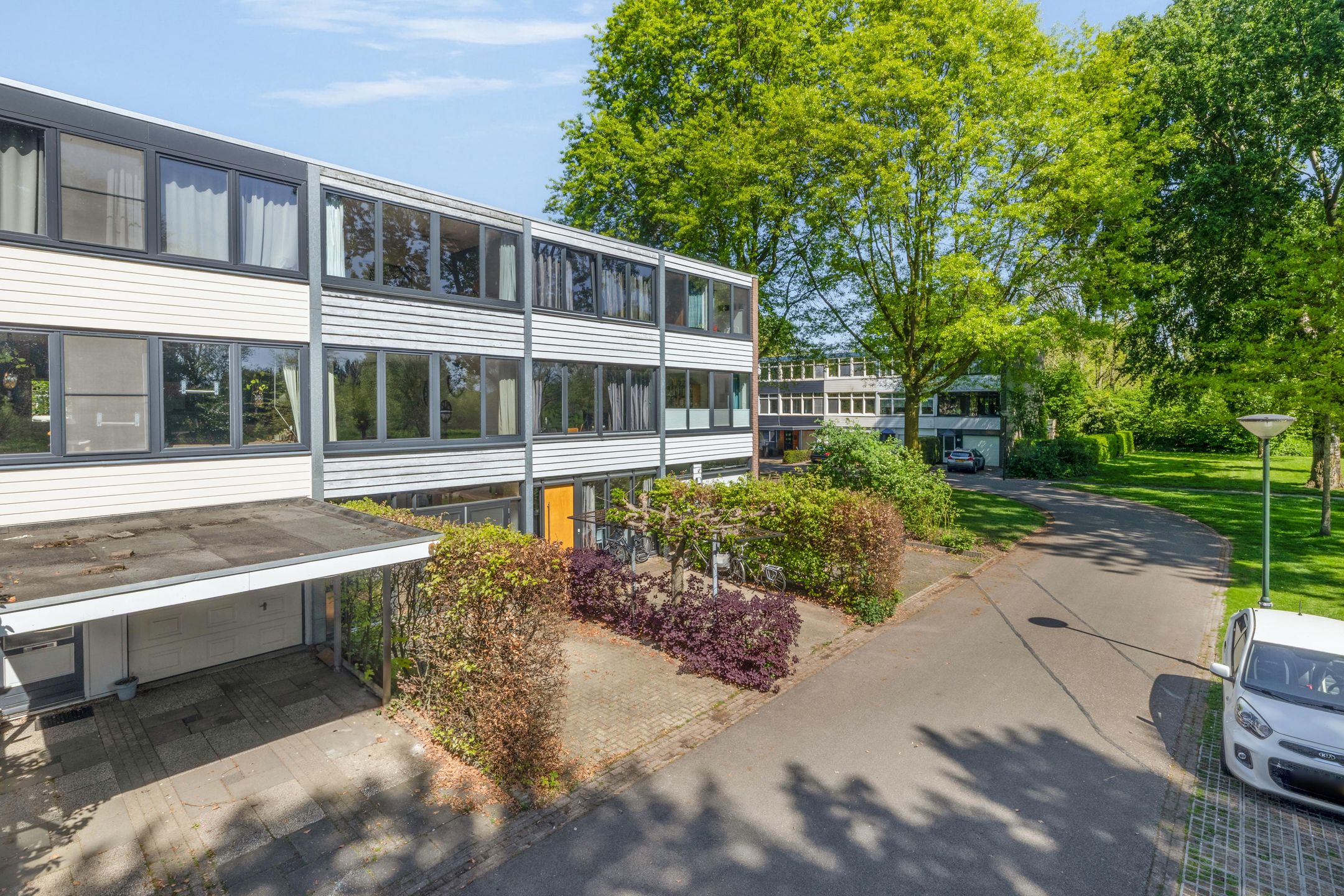 Photo 42 of Merwedelaan 25