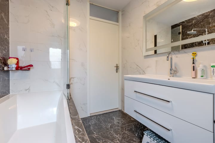 Foto 24 van Meerland 66