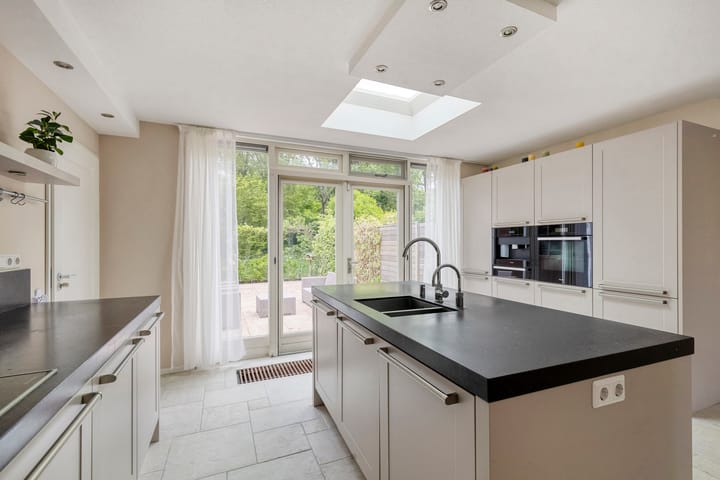 Foto 10 van Troubadour 148