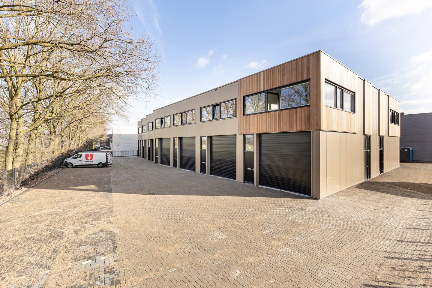 View photo 2 of Van Dijklaan 11-b