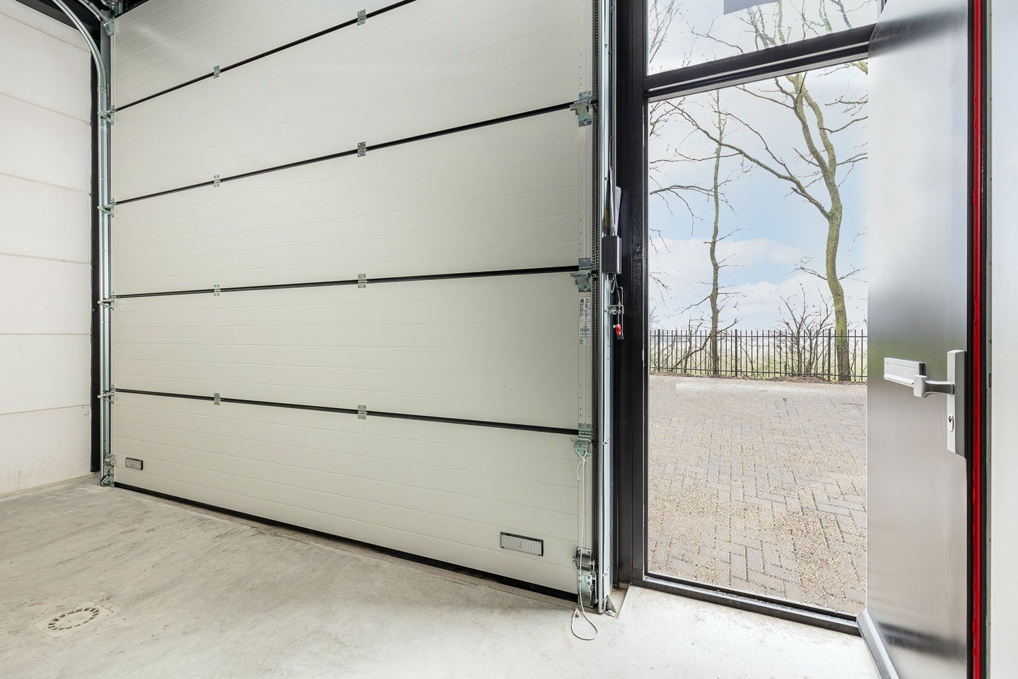 View photo 5 of Van Dijklaan 11-b