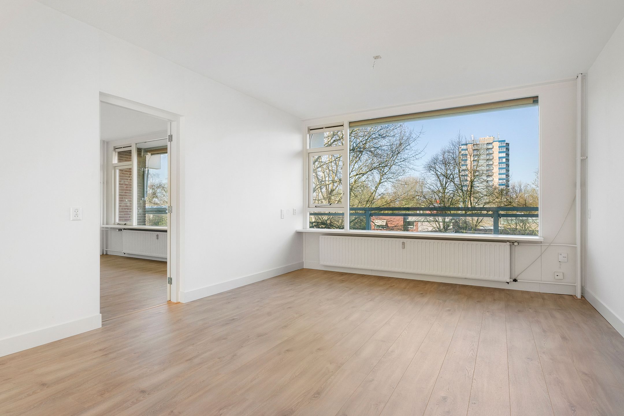 Photo 3 of Laan van Parijs 16