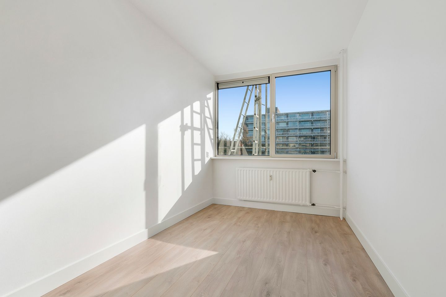 Photo 25 of Laan van Parijs 16