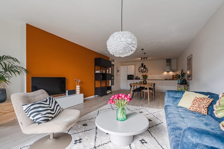 Photo 5 of Richard Holkade 45