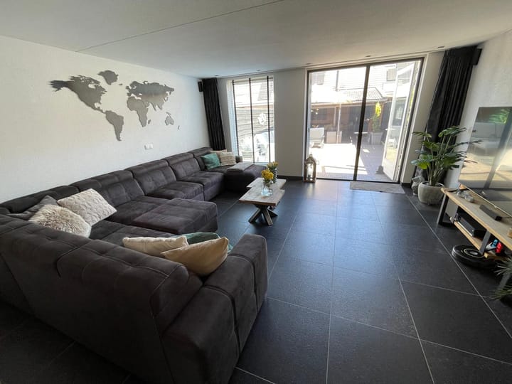 Foto 9 van Romulus 142