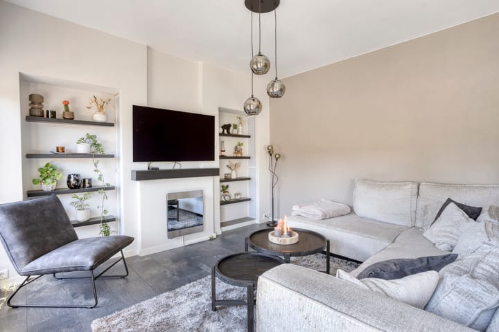 Foto 16 van Professor Regoutstraat 7