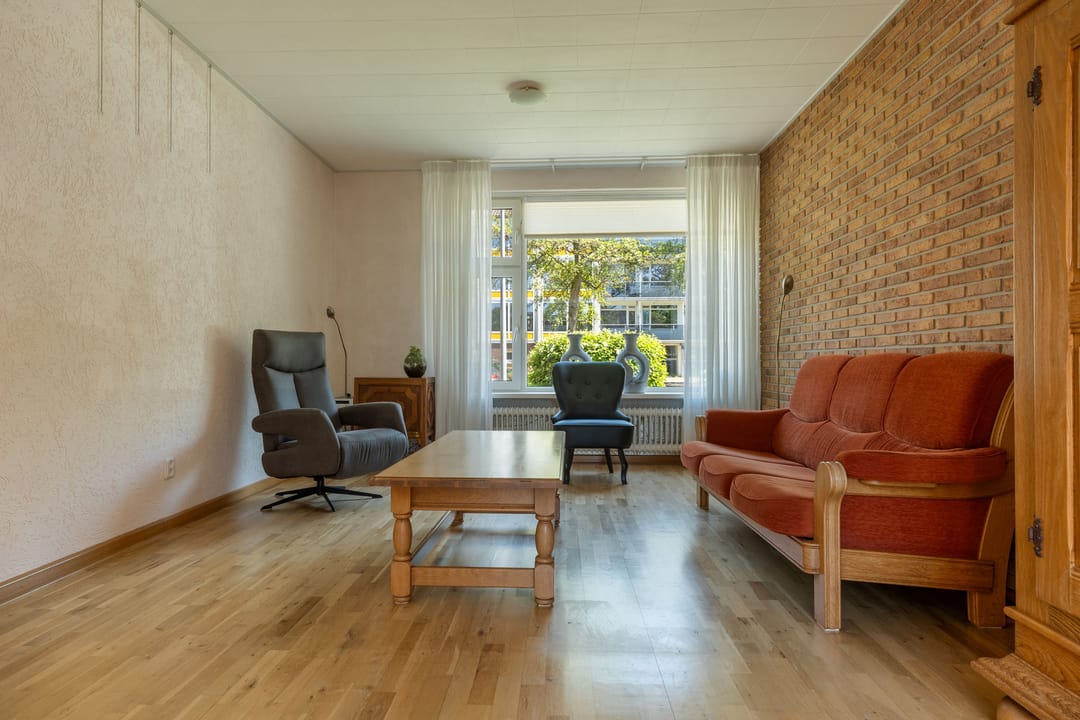 Foto 2 van van Linschotenstraat 28