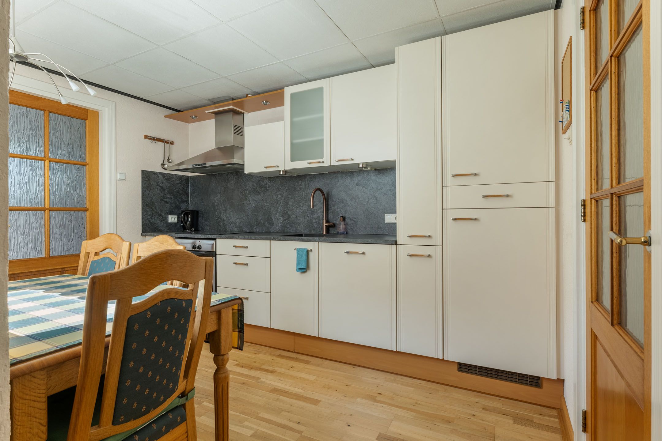 Foto 3 van van Linschotenstraat 28