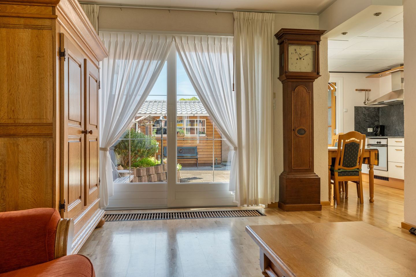 Foto 10 van van Linschotenstraat 28