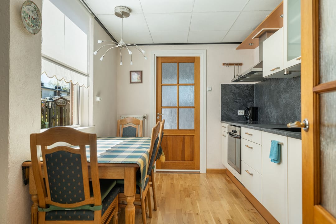 Foto 13 van van Linschotenstraat 28