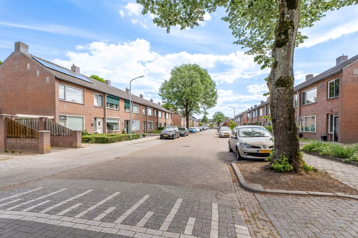 Foto 36 van Tobias Asserstraat 12