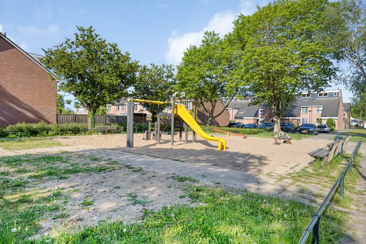 Foto 32 van Meidoornlaan 5