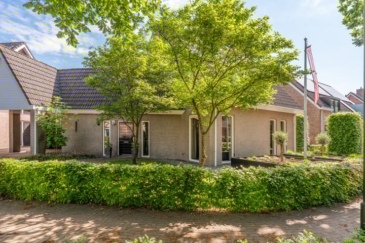 Photo 6 of Eikenbeemd 12