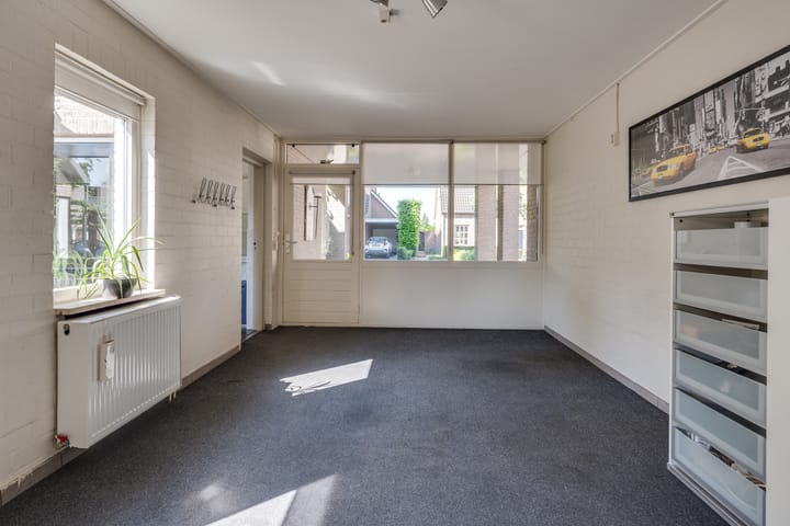 Photo 21 of Eikenbeemd 12