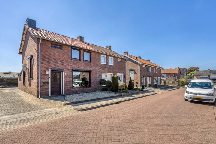 Foto 33 van St.Luciaweg 8