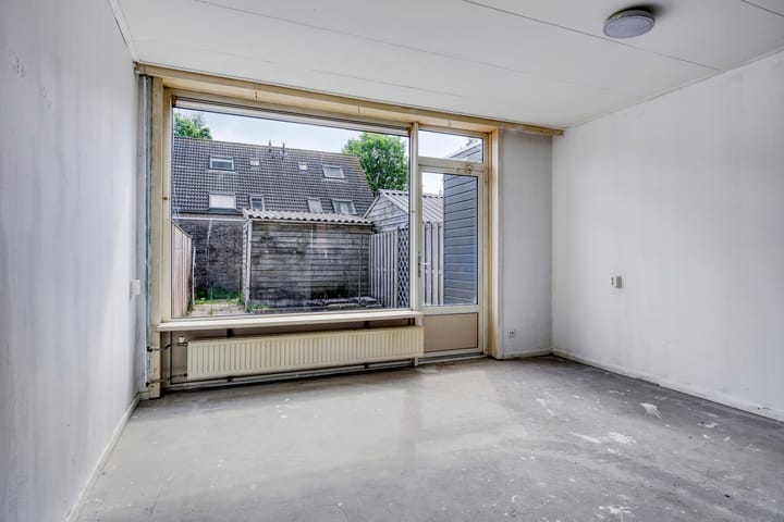 Photo 4 of Toscalaan 706