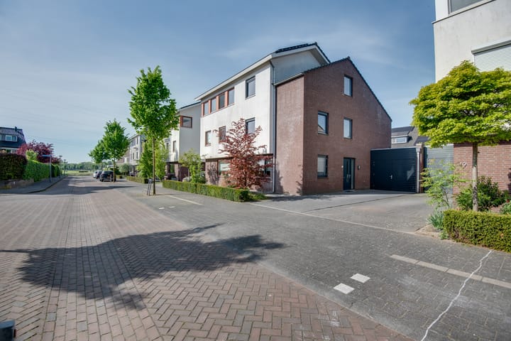 Foto 35 van Calandostraat 21