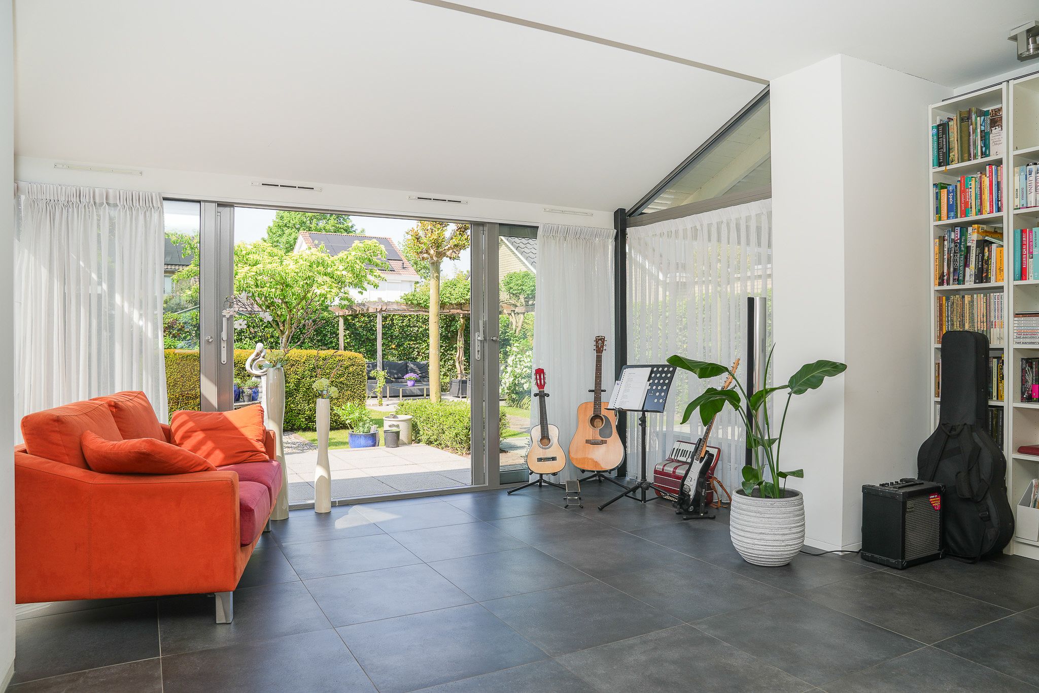 Foto 12 van Lijnbaanstraat 12