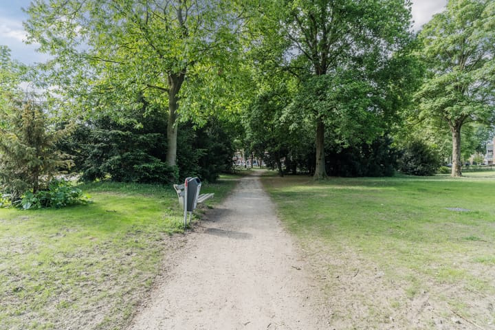 Foto 34 van Adelstraat 45-A