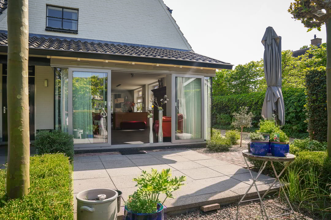 Foto 13 van Lijnbaanstraat 12