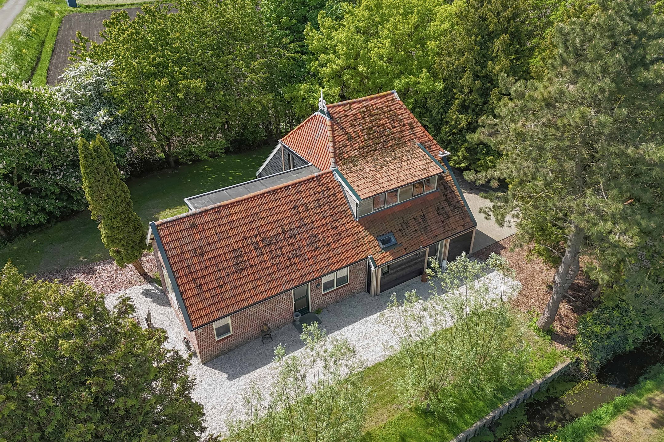 Foto 6 van Middenweg 156