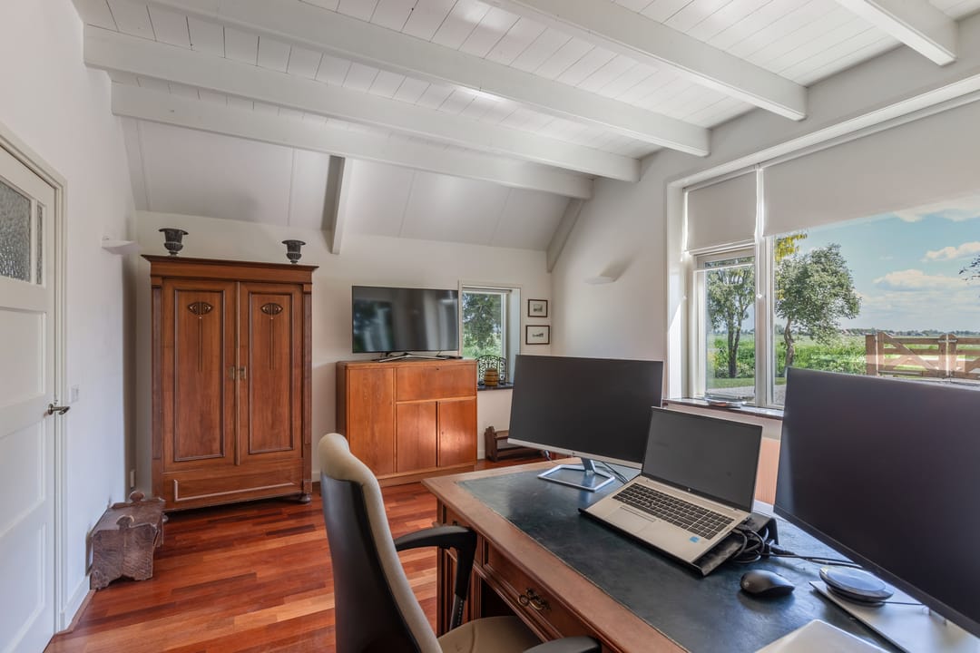 Foto 23 van Middenweg 156