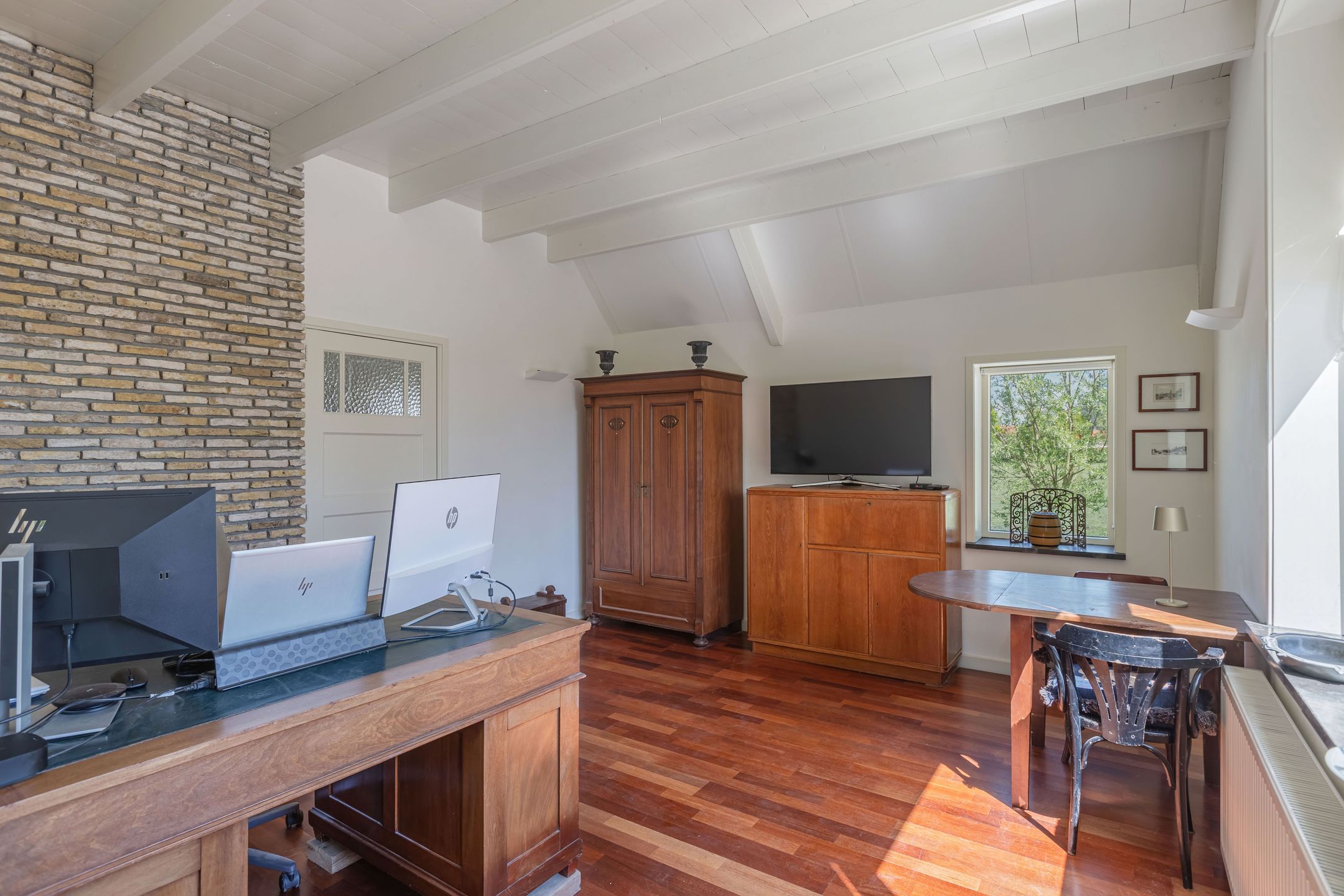 Foto 24 van Middenweg 156