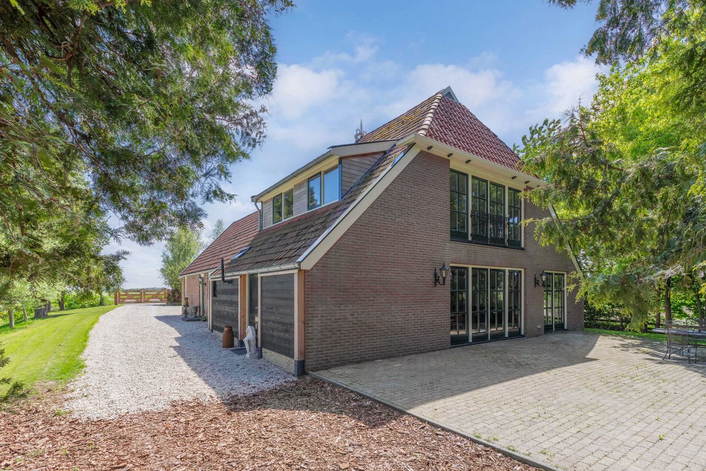 Foto 29 van Middenweg 156