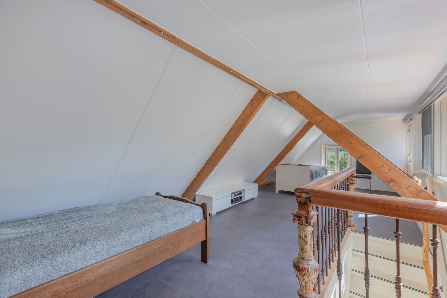 Foto 44 van Middenweg 156