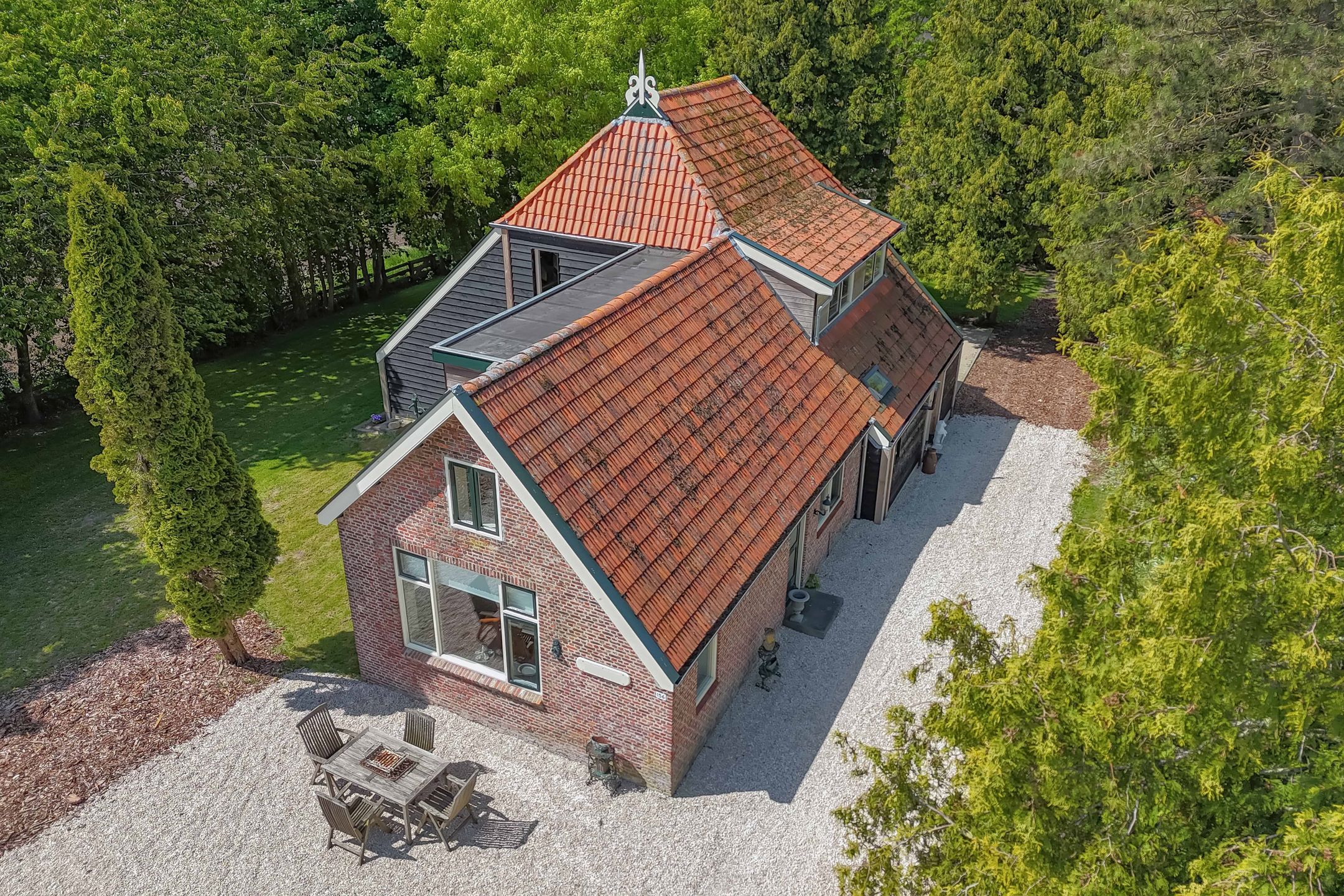 Foto 54 van Middenweg 156