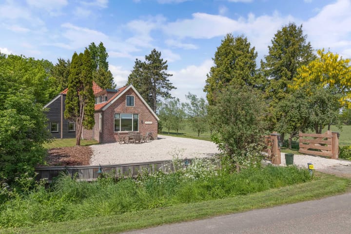 Foto 56 van Middenweg 156