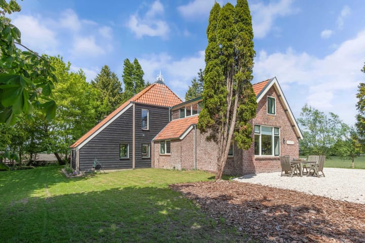 Foto 58 van Middenweg 156