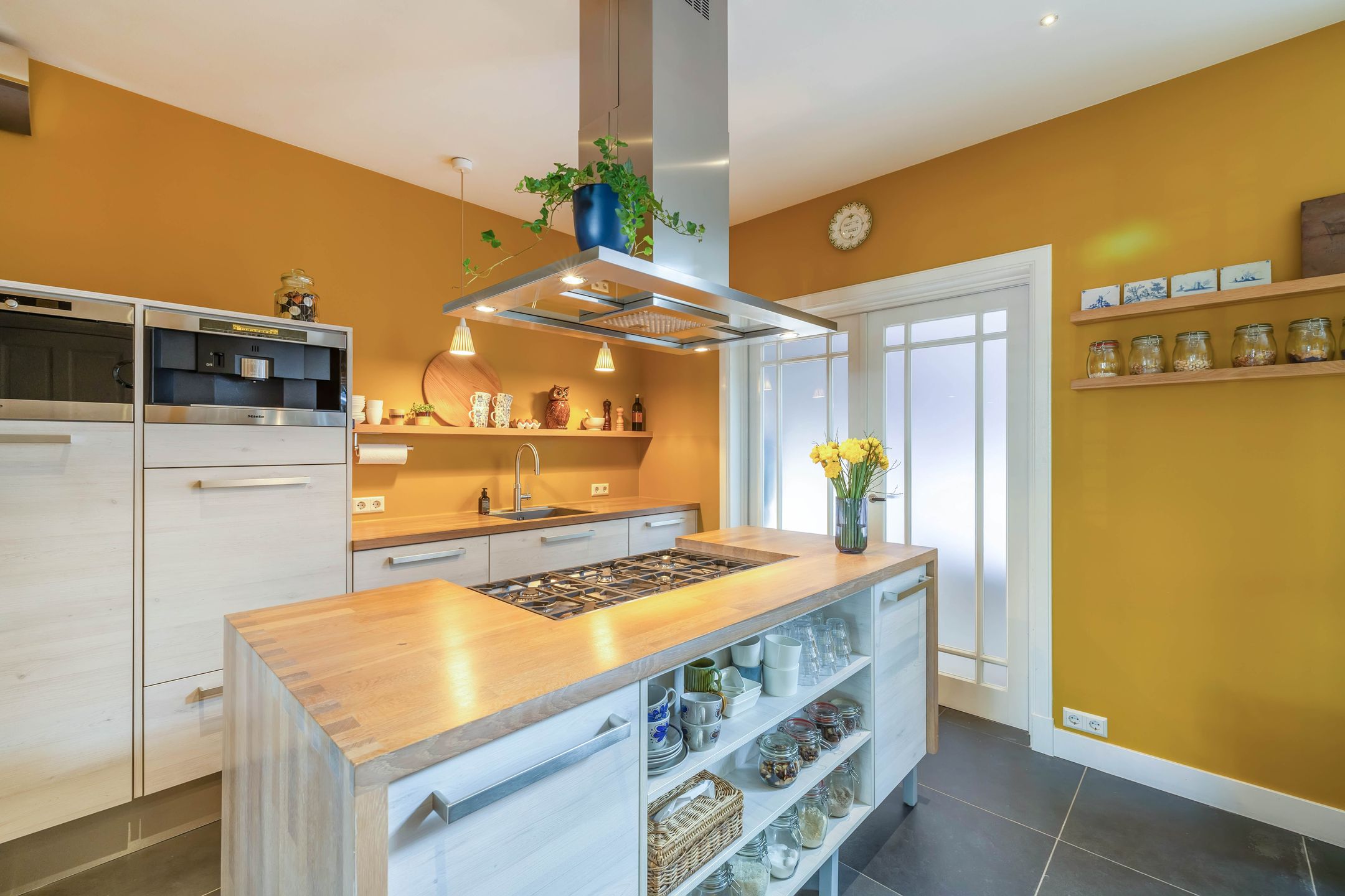 Foto 24 van Oudegracht 238