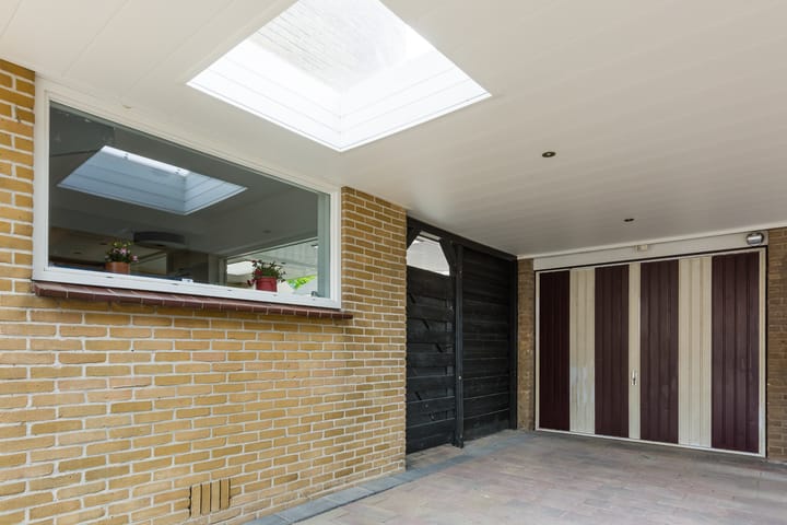 Photo 12 of Da Costastraat 17