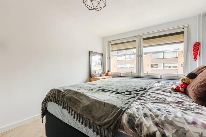 Photo 18 of Da Costastraat 17