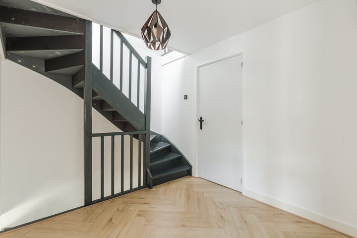 Photo 25 of Da Costastraat 17