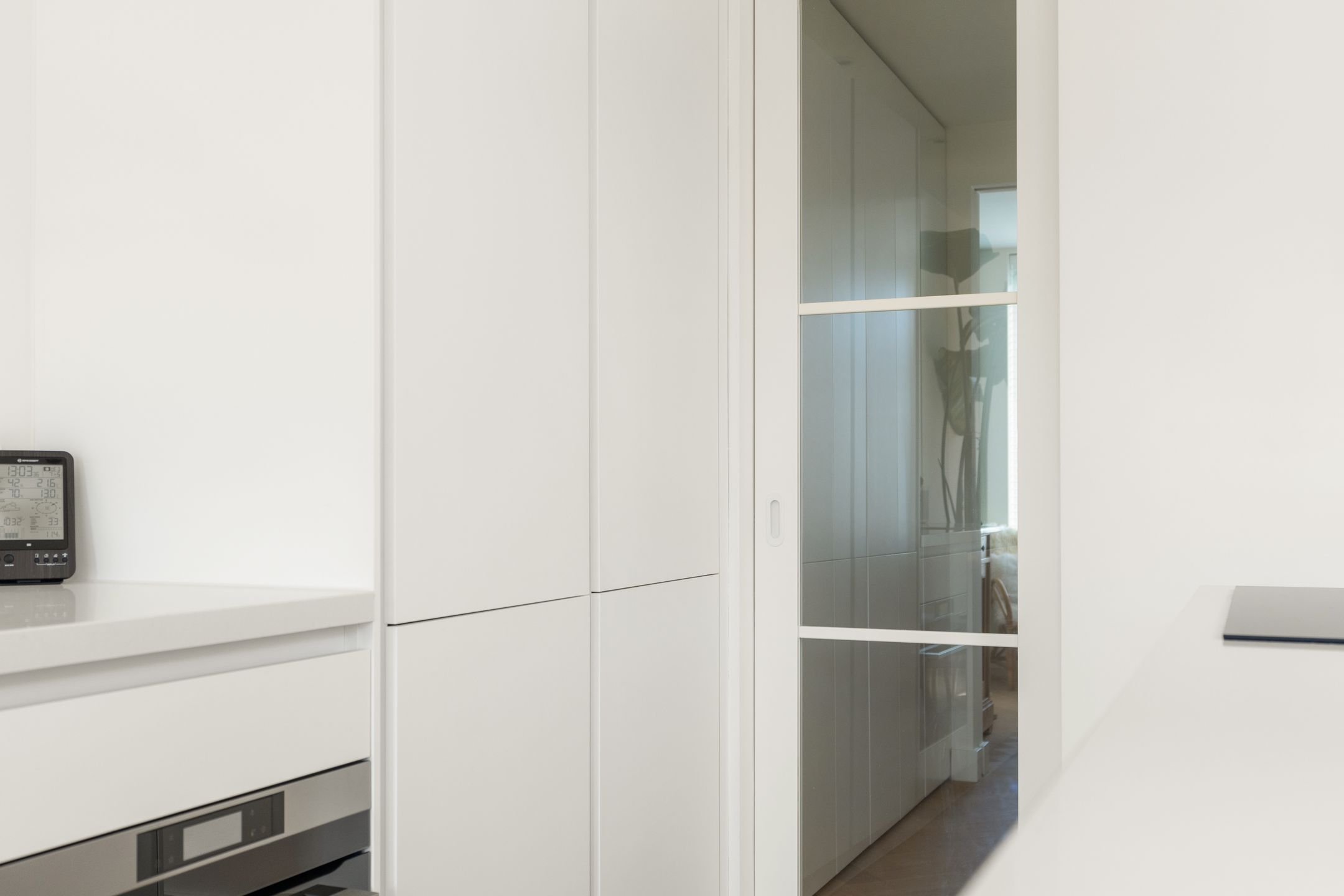 Photo 12 of Brederodestraat 40-4