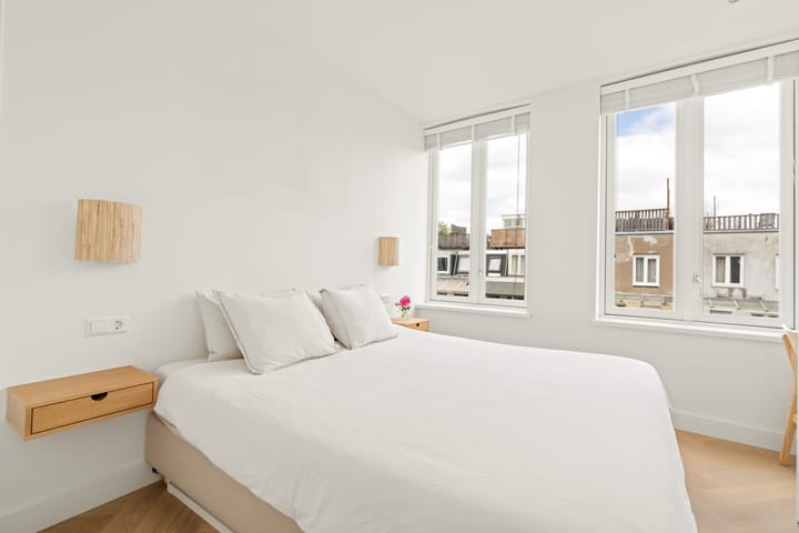 Foto 13 van Brederodestraat 40-4