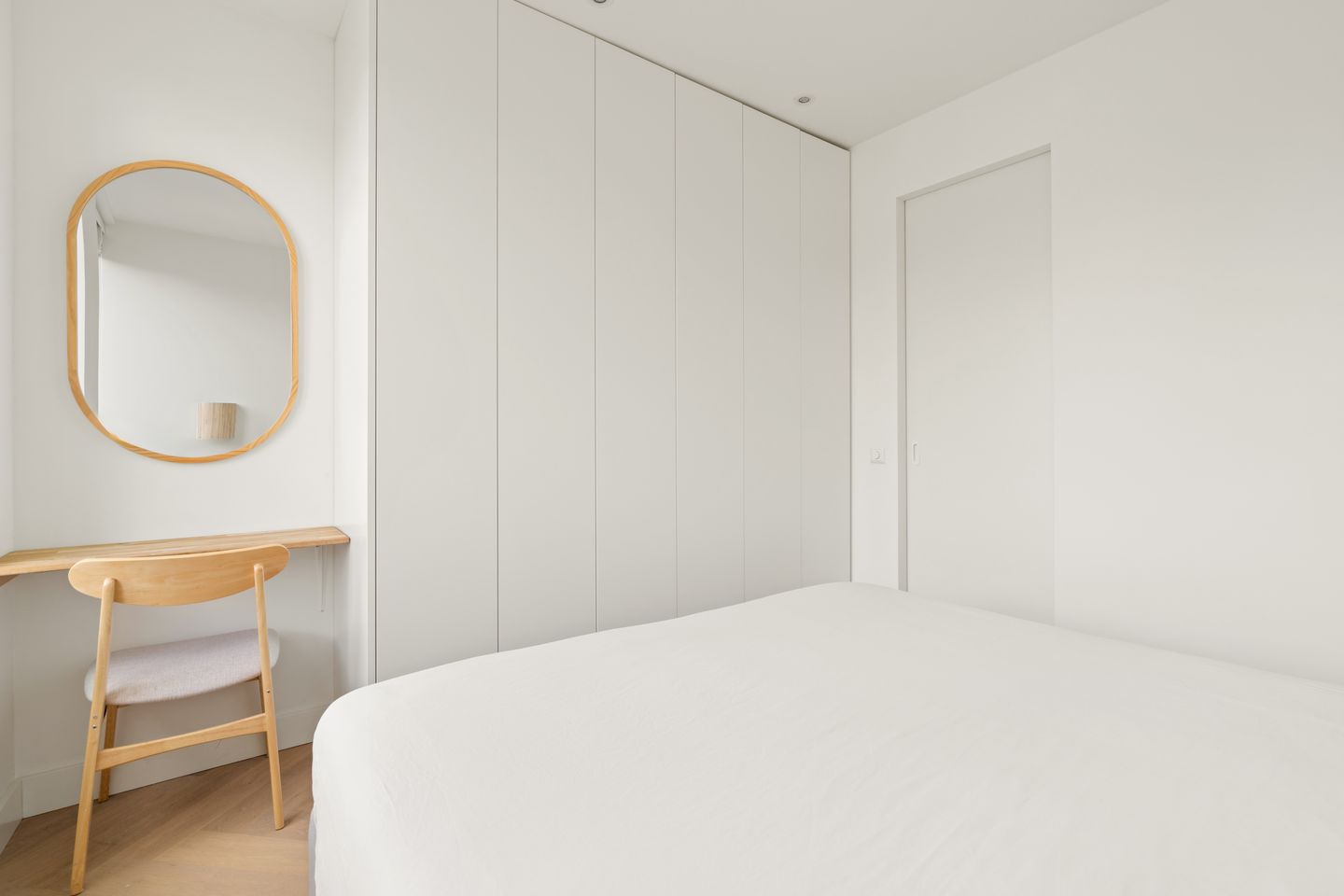 Photo 14 of Brederodestraat 40-4