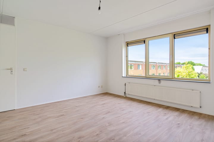 Foto 12 van B.A.A. Engelbertinklaan 12