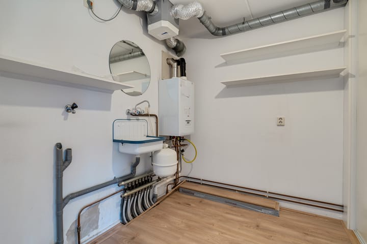 Foto 25 van B.A.A. Engelbertinklaan 12