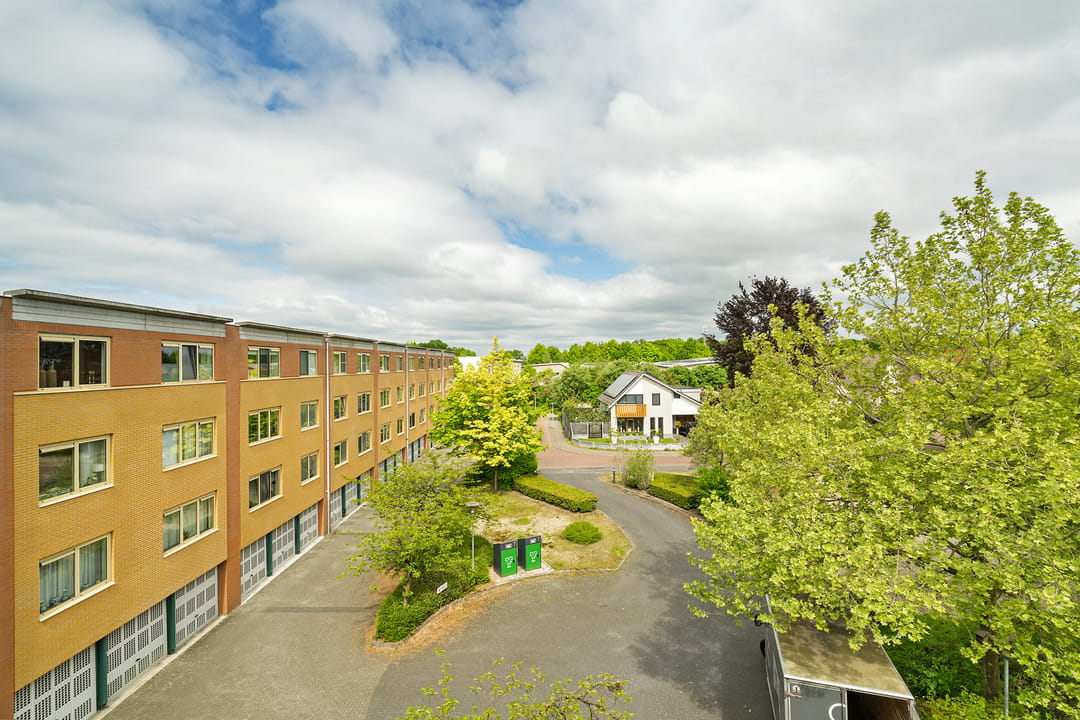 Photo 32 of B.A.A. Engelbertinklaan 12