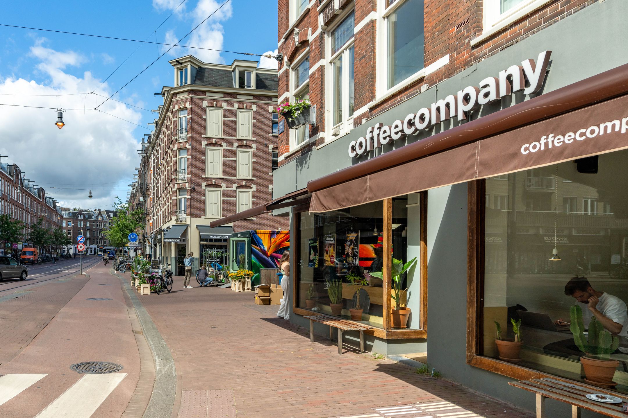 Photo 39 of Brederodestraat 40-4