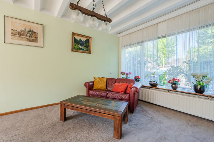 Foto 8 van Oranjeboomstraat 6