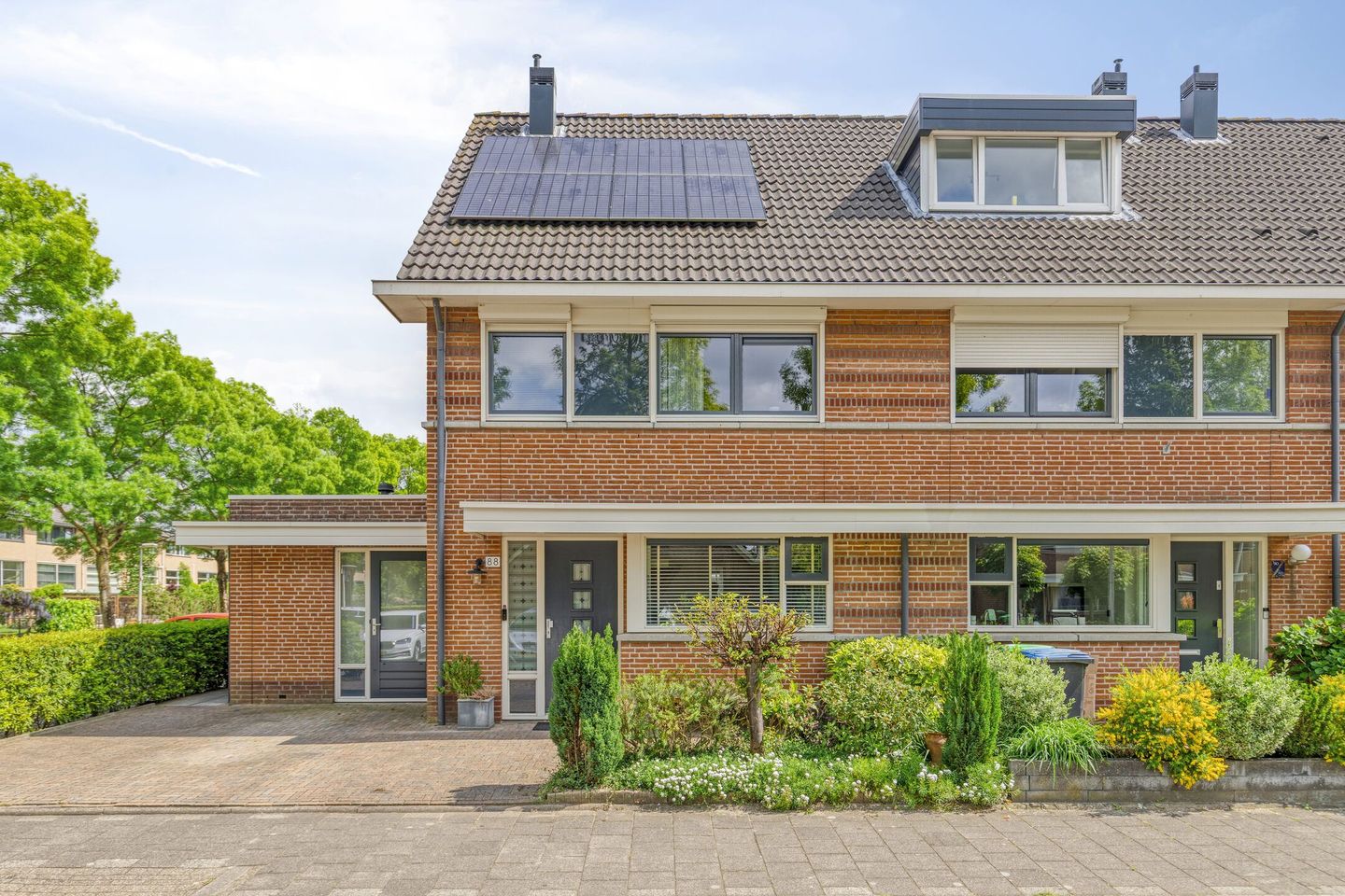 Foto 1 van Van Ravesteyndreef 88